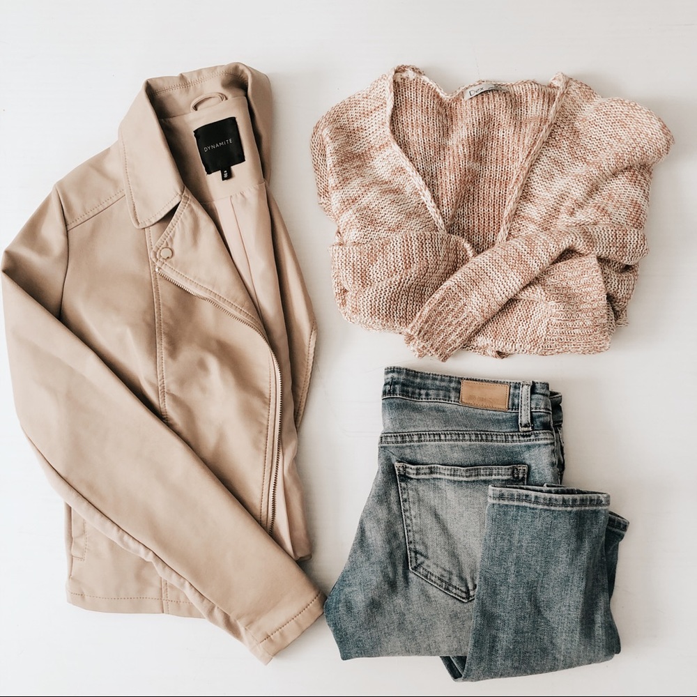 Dex cross over sweater